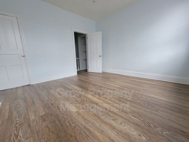 Building Photo - 3632 Earp St