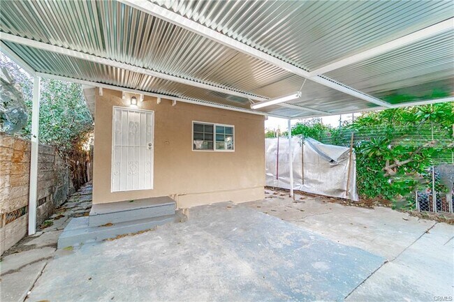 Building Photo - 10606 Pleasant Way