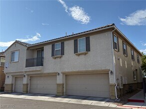 Building Photo - 6128 Pine Villa Ave