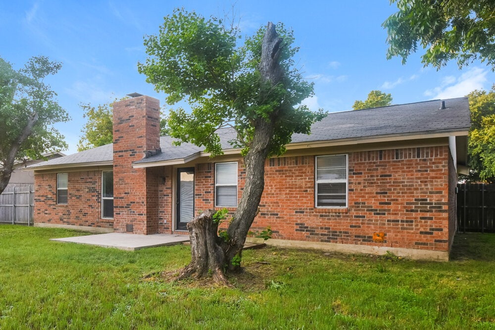 Building Photo - 808 Judith St