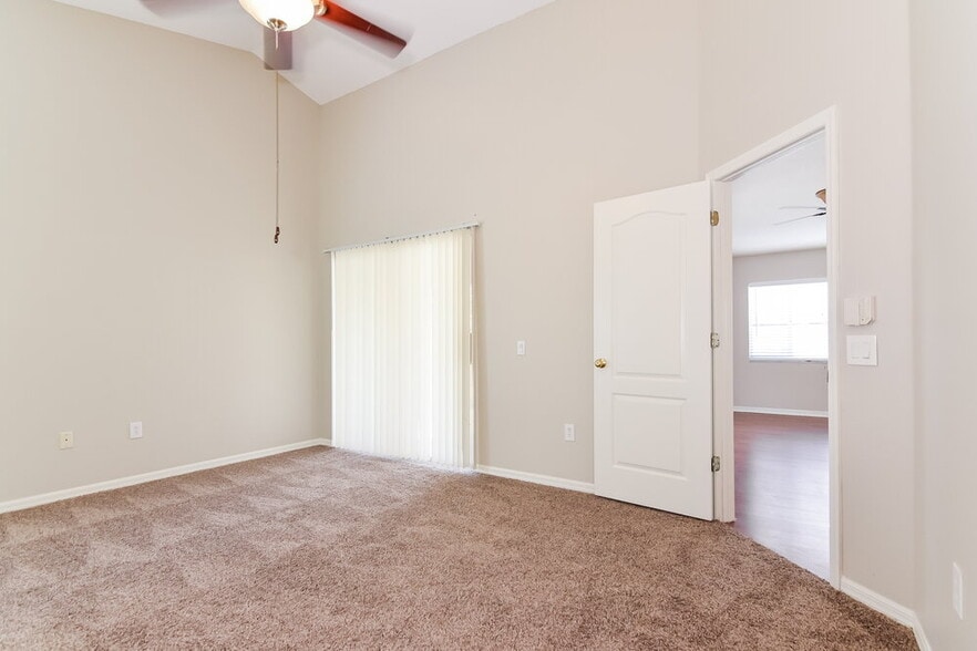 Building Photo - 312 Sonoma Dr