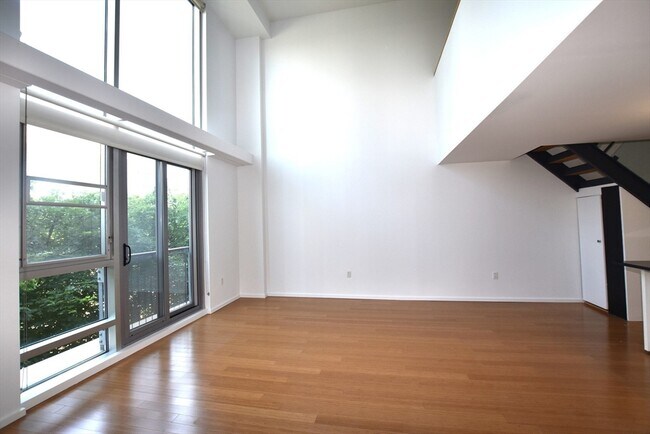 Building Photo - 1 Earhart St