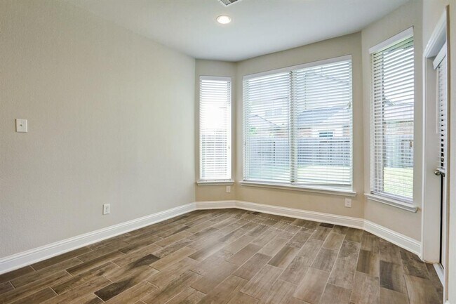 Building Photo - 29838 Norwood Canyon Ln