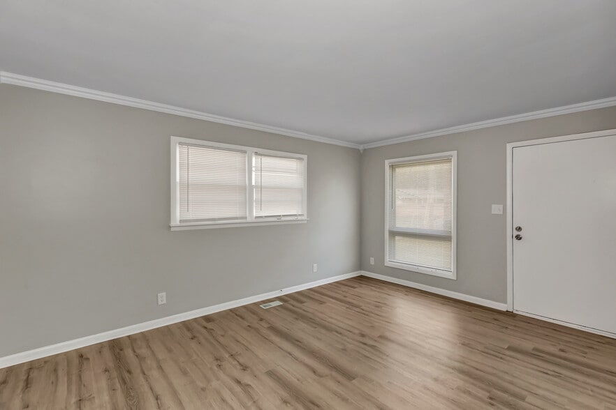 Building Photo - 4318 Balwin Dr SW