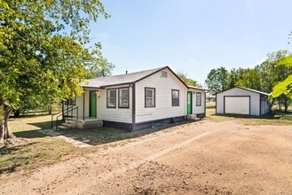 Building Photo - Remodeled