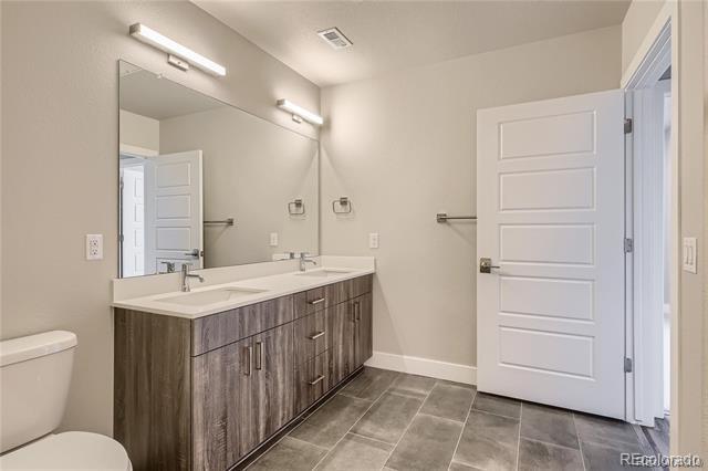 Building Photo - 20 Wilcox St