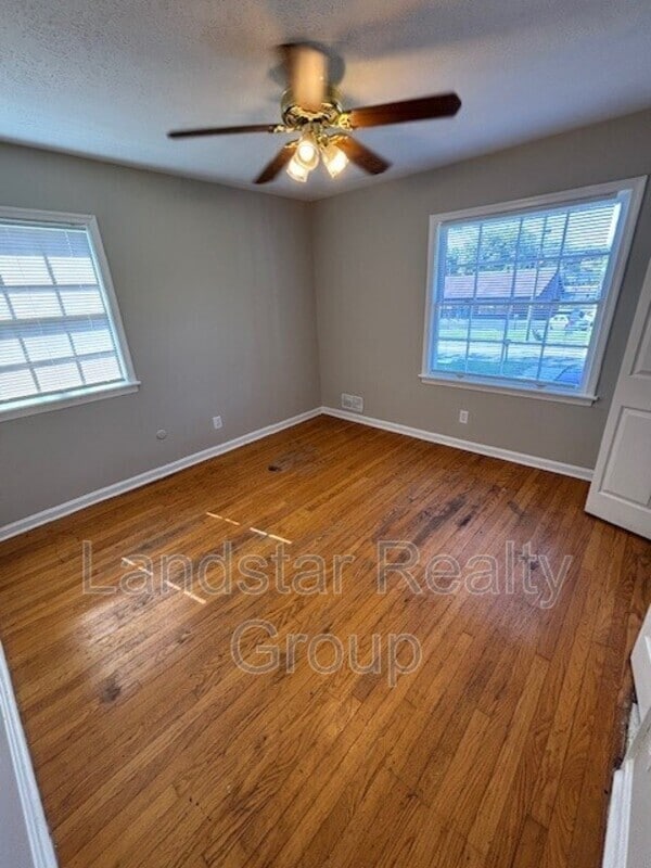 Building Photo - 6613 Manslick Rd