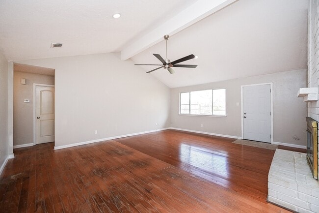 Building Photo - 1114 Blue Diamond Dr