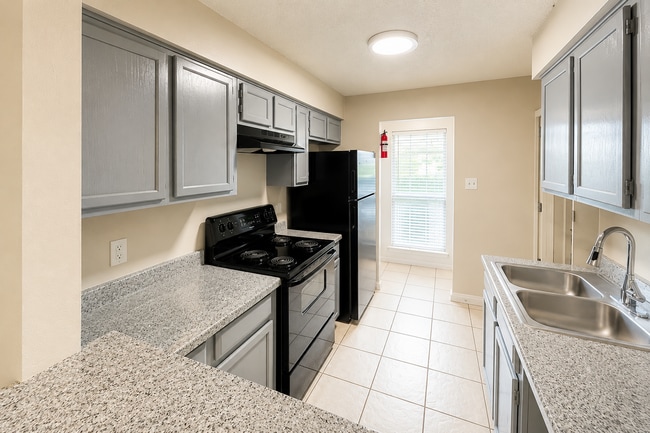 Building Photo - Trails Place Apartment Homes