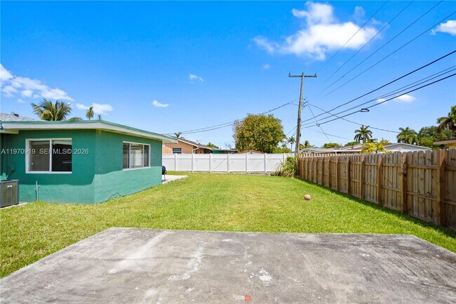 Building Photo - 1831 SW 97th Terrace