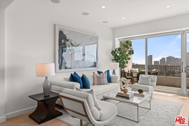 Building Photo - 10501 Wilshire Blvd