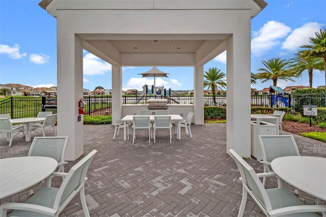 Building Photo - 8884 Bismarck Palm Dr