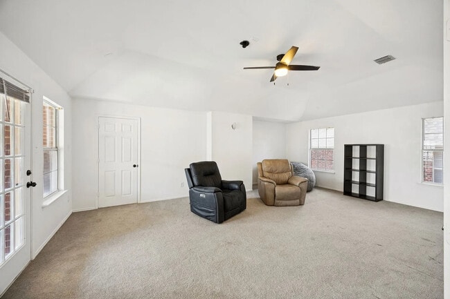 Building Photo - 2716 Royal Troon Dr