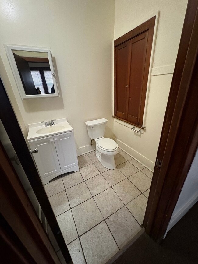 Building Photo - 83 W 15th St