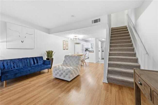 Building Photo - 1677 Wynndowne Trail