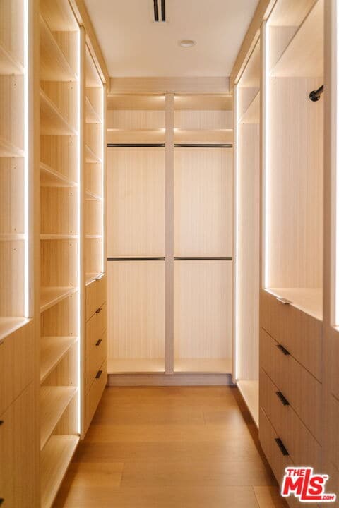 Building Photo - 4087 Kraft Ave