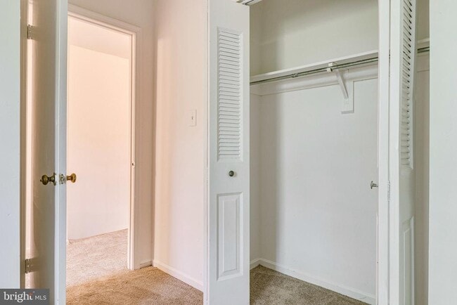 Building Photo - 9911 Whitewater Dr