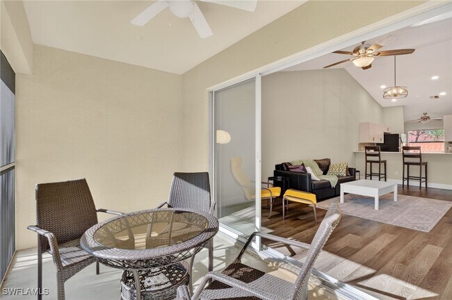 Building Photo - 209 Robin Hood Cir