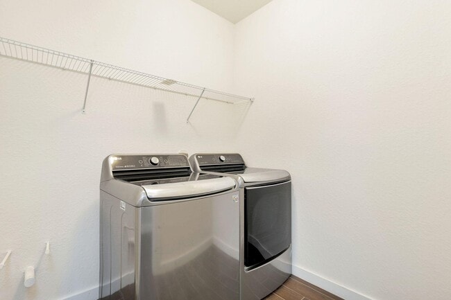 Building Photo - 7410 SW Harbor Cove Dr