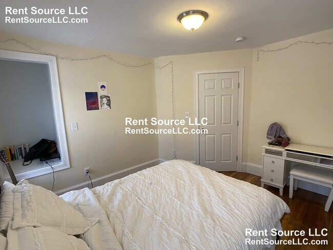 Building Photo - 80 Ten Hills Rd