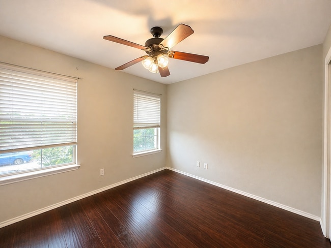 Building Photo - AVAILABLE NOW; APPLY AT OUR WEBSITE TODAY!!