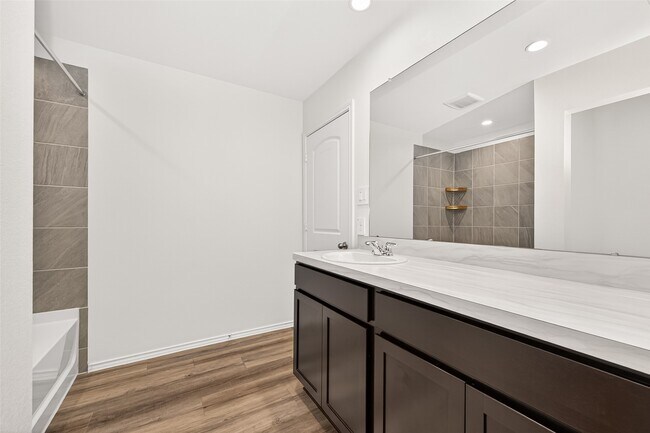 Building Photo - 1710 Legacy Hills Dr