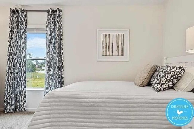 Building Photo - 1915 Puffin Dr