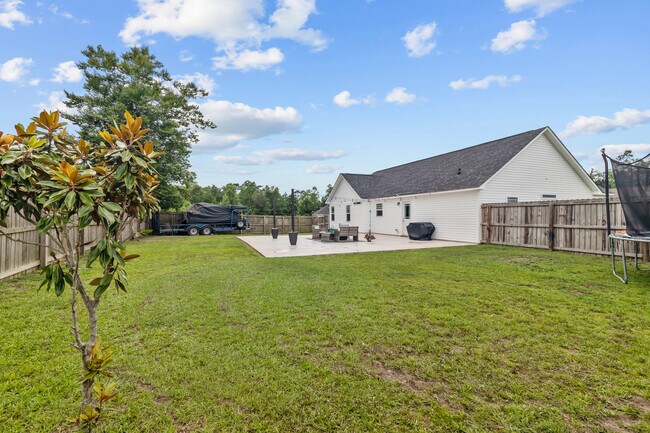 Building Photo - 501 Ellie Ct