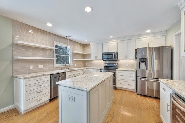 Building Photo - 20401 Matterhorn Dr