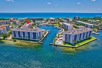 Building Photo - 2707 N Ocean Blvd