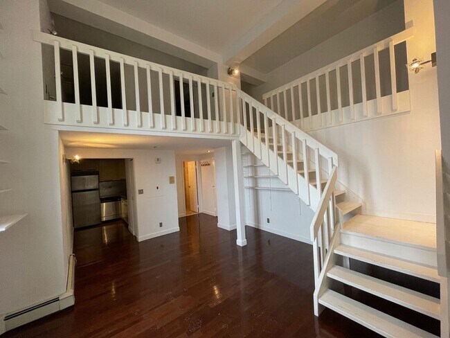 Building Photo - 116 Court St