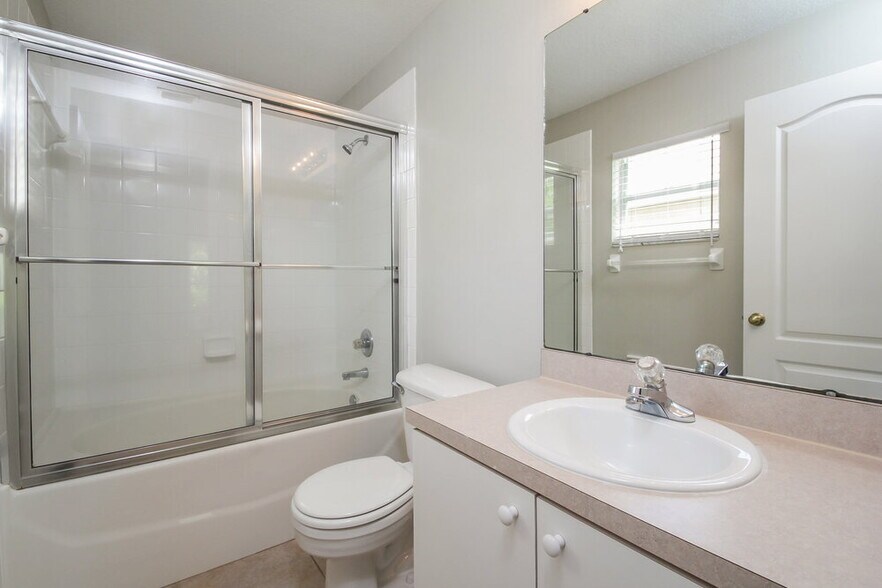 Building Photo - 7616 Bristol Park Dr