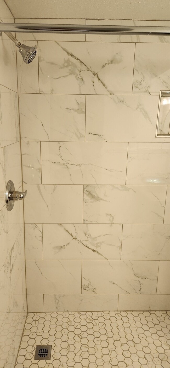 Building Photo - 12447 W Village Dr