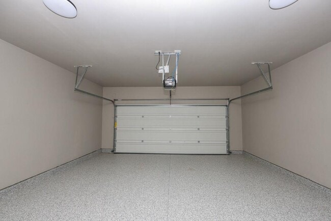 Building Photo - 78 Elmarry Ln