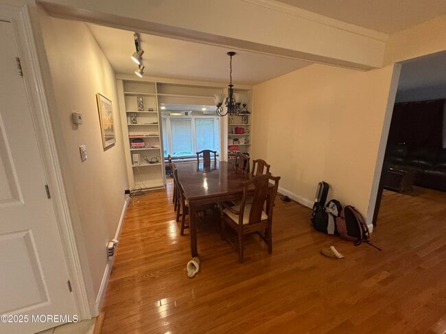 Building Photo - 36 Werah Pl