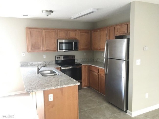 Building Photo - 10233 Sterling Ridge Dr