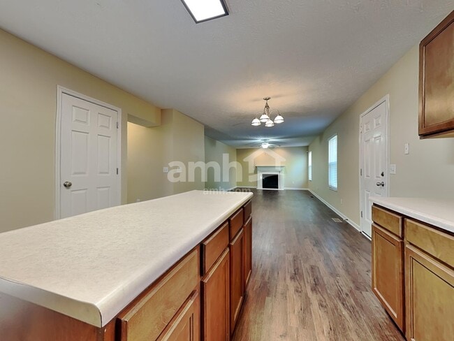 Building Photo - 552 Wildlife Ct