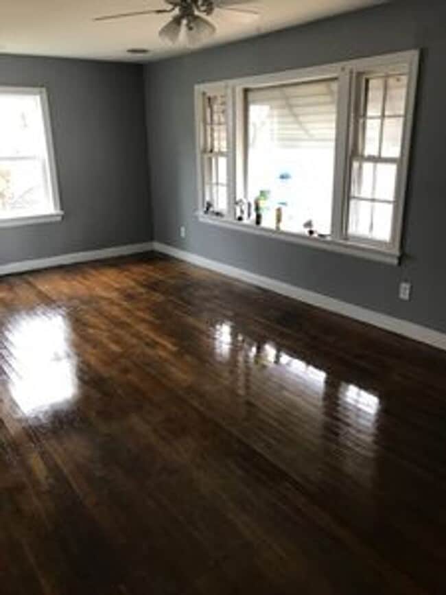 Building Photo - 3 bed 1 bath House in central Richmond