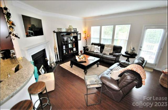 Building Photo - 4282 Park South Station Blvd