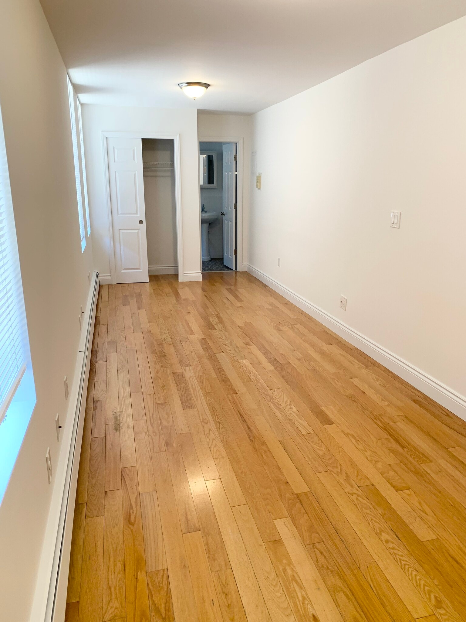 Building Photo - 3220 35th St