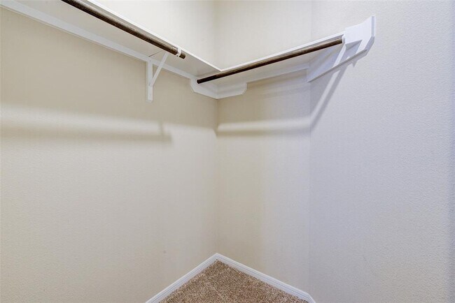 Building Photo - 29302 Wood Lily Dr