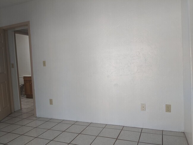 Building Photo - 2319 N Sonoita Ave
