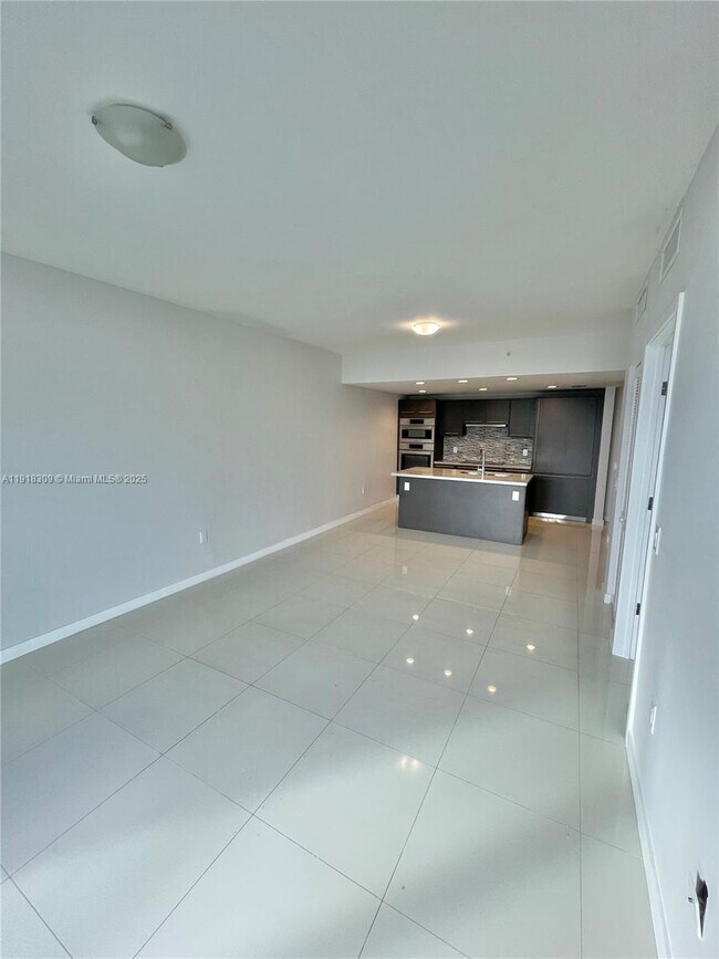 Building Photo - 7875 NW 107th Ave