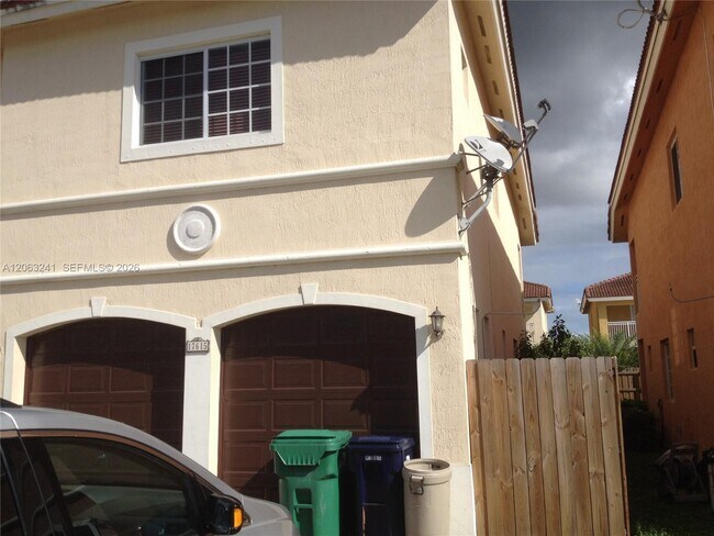 Building Photo - 17615 SW 135th Ave