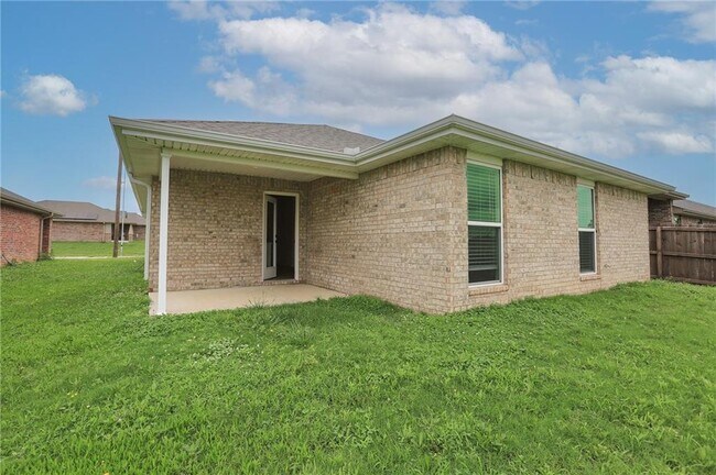 Building Photo - 501 NW 59th Ave