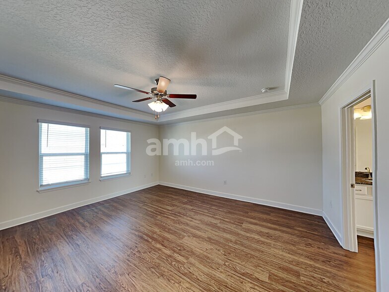 Building Photo - 37778 Dusty Saddle Ln