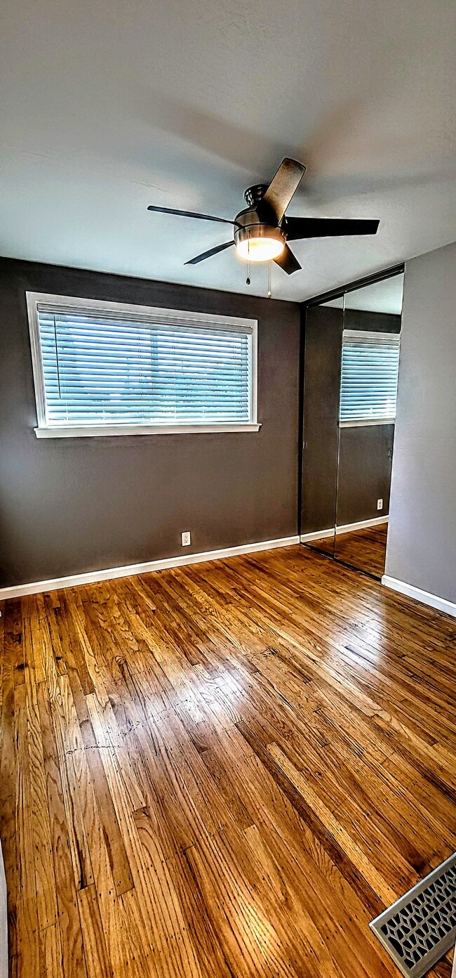 Building Photo - 40825 Robin St
