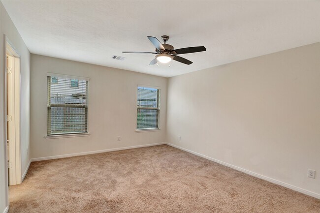 Building Photo - 9403 Castillo Ct