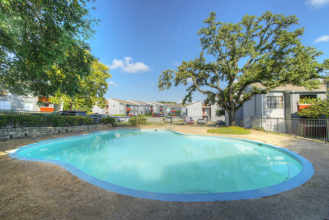 Building Photo - Windbury Apartments