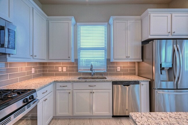 Building Photo - 8739 Tubelo Mill Dr